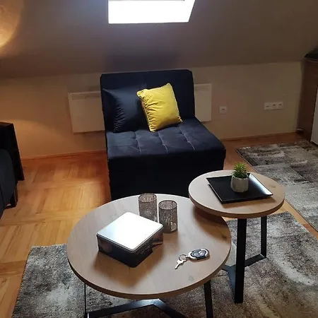 Kraljevi Cardaci, 53 U Zgradi 7, Opcija Unutrasnjeg Parking Mesta Appartement *