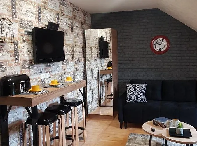 Kraljevi Cardaci, 53 U Zgradi 7, Opcija Unutrasnjeg Parking Mesta Apartmán *