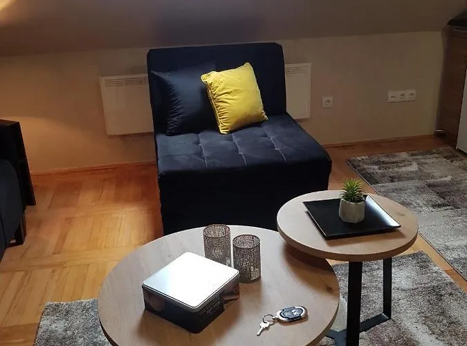 Kraljevi Cardaci, 53 U Zgradi 7, Opcija Unutrasnjeg Parking Mesta Apartmán *